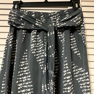 Charcoal Wavy Texture Print Wide Leg